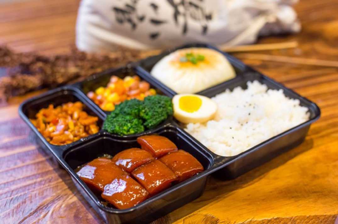工廠級全自動盒飯封口<span style=